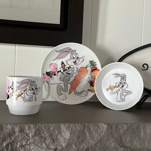 Vintage Children&#39;s Buggs Bunny Melamine Dinnerware Set - Warner Brothers Sylvester Tweety Bird Porky Pig Tweety Bird - Plate Bowl Mug