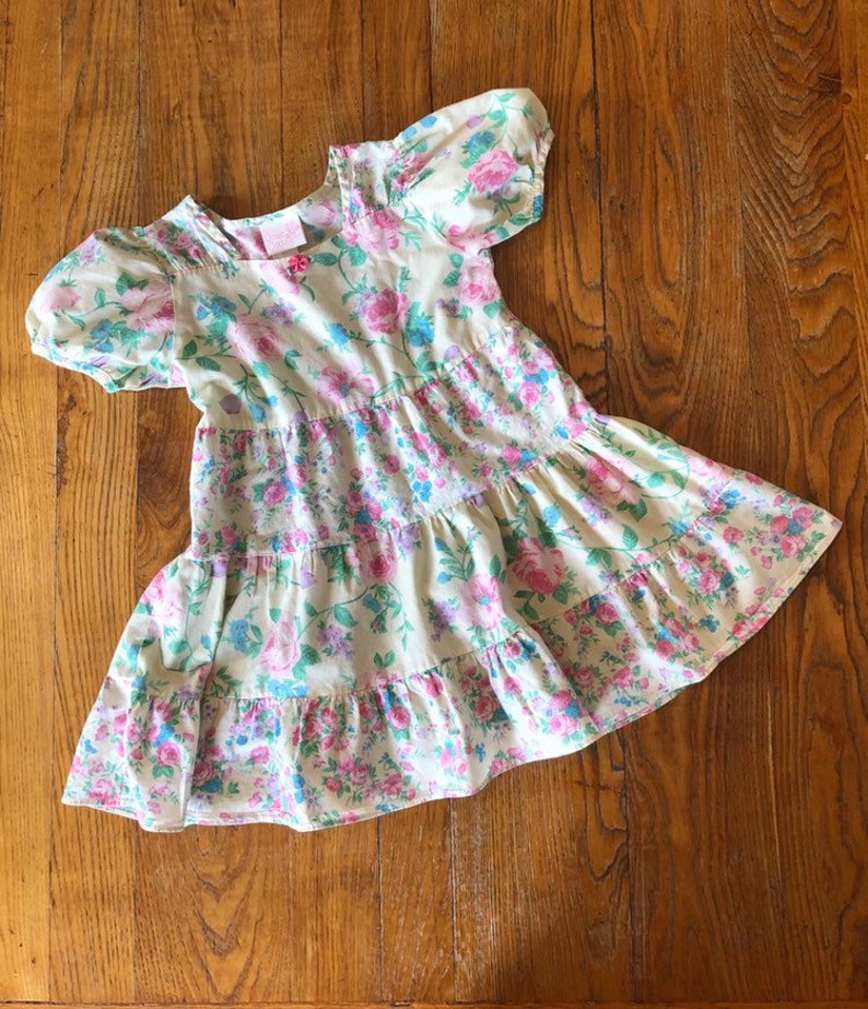 Vintage Dress Girls size 6 Yellow Spring and Summer Short Sleeve Flower Dress 1980s Pale Yellow and Pink Floral Dress by Rose Cottage