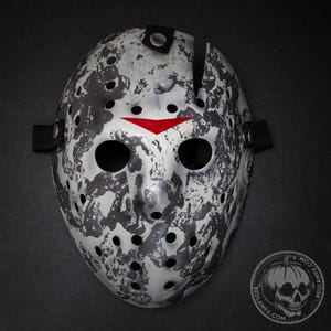 Grave Mask