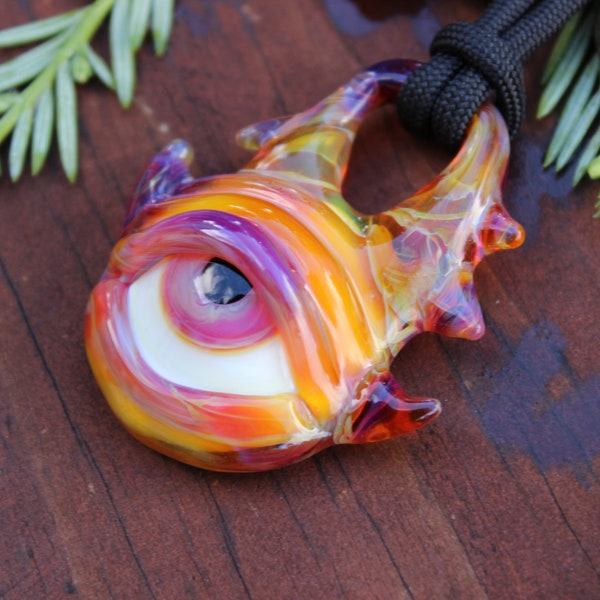 Glass Eye Pendant Horned - Loki's Lipstick