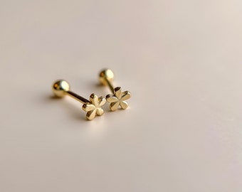 Tiny Daisy Gold Studs//18k Gold Filled//18k Silver Filled//Earrings//Tiny Flowers/Sleep in Earrings//Screw Backs//Modern Boho Jewelry