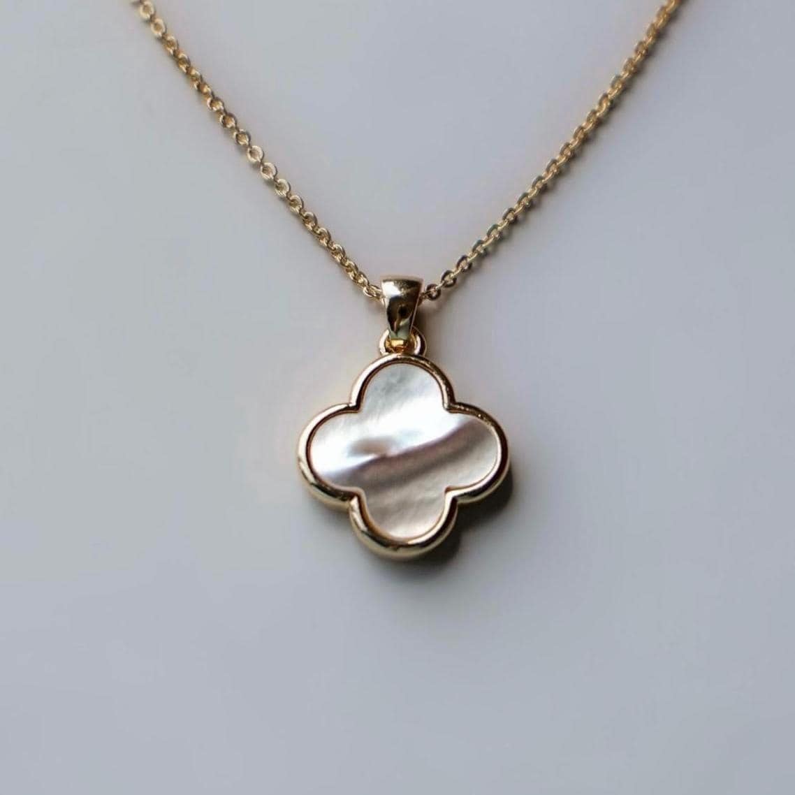 クローバーデザインk14 マザーオブパールネックレス約6g