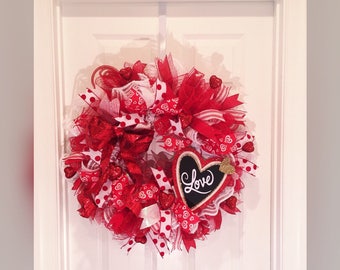 Valentine's Day Wreath - Valentines Wreath - Valentines Decoration - Handmade Wreath - Heart Wreath