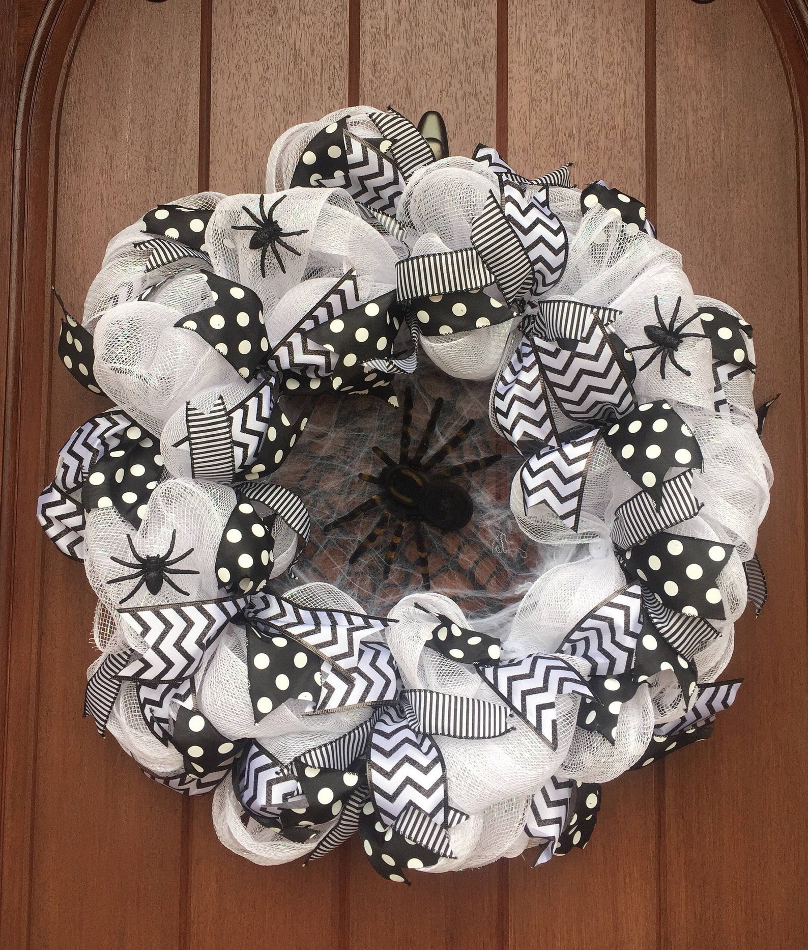 Spider Halloween Wreath – Sparkly Deco Mesh, Fall Decor (26 Inches)