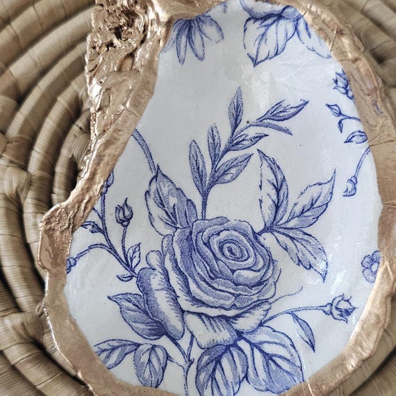 READY TO SHIP Decorative oyster shell ring dish with blue roses, decoupage shell decor