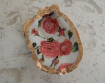 READY TO SHIP Decorative oyster shell ring dish, decoupage shell decor, blue and white shell, chinoiserie