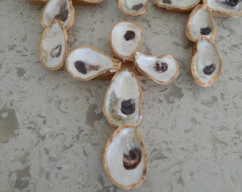 OYSTER SHELL DECOR