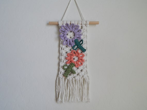 Macrame wall hanging with flowers, white macrame wall hanging