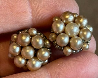 clip vintage de perlas falsas en pendientes