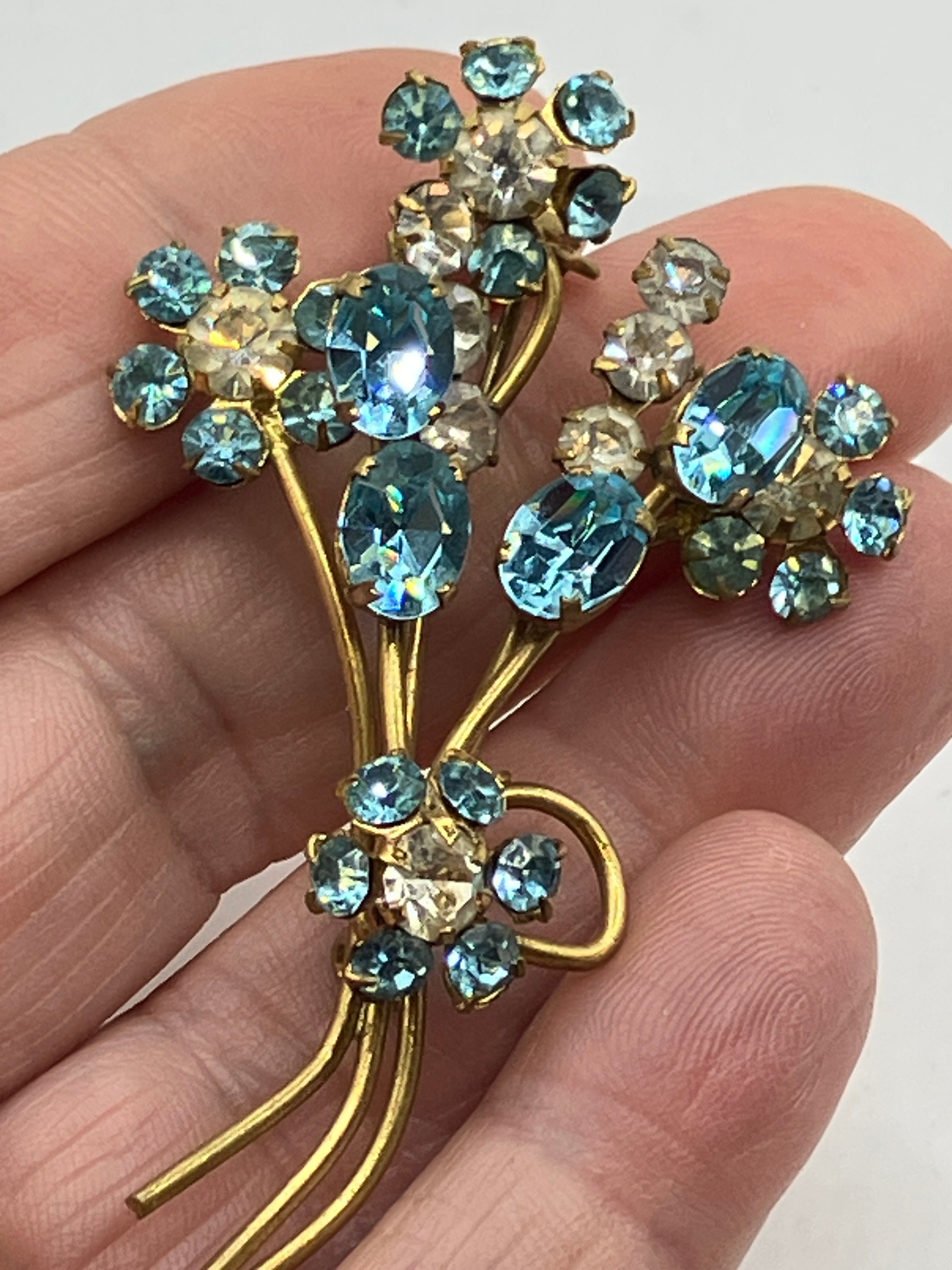Austrian Clip on Rhinestone earrings (JL) Austrian Clip on Rhinestone earrings (JL)