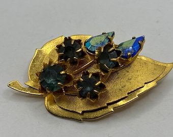 Vintage brooch blue Aurora Borealis crystals