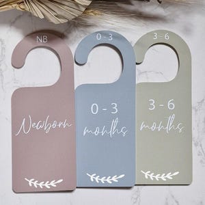 Floral Leaf Acrylic Baby Clothes Dividers: Nursery Wardrobe Organization