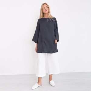 Oversized linen tunic top, dark gray with front pockets, plus size friendly | ALEXIS image 2