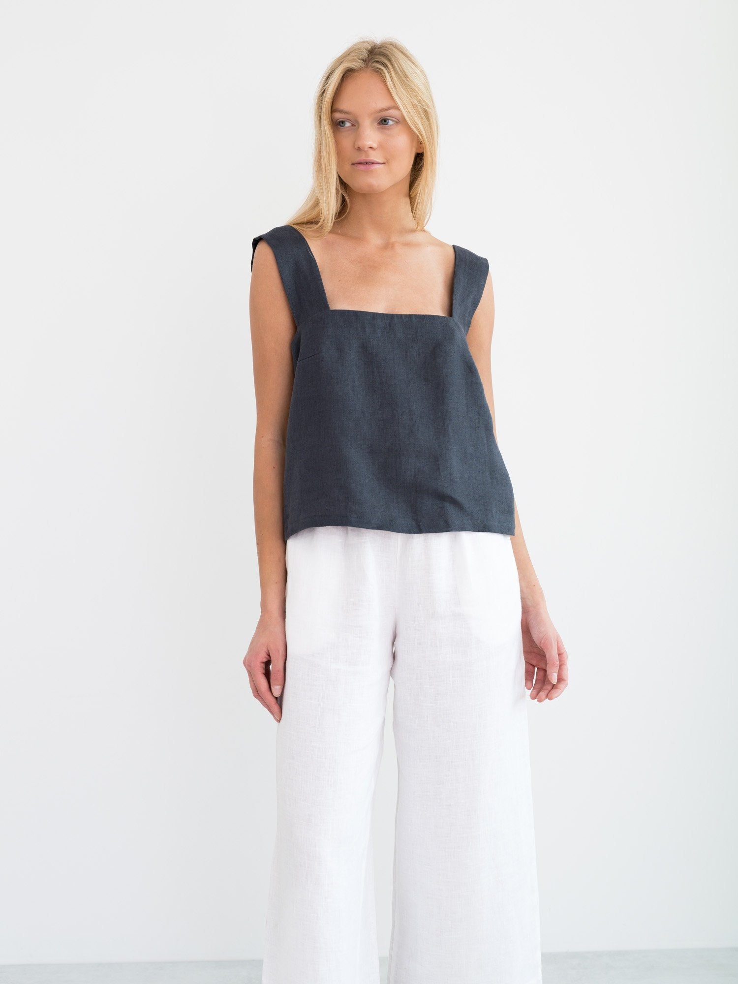 BEA Linen Tank Top / Simple Summer 