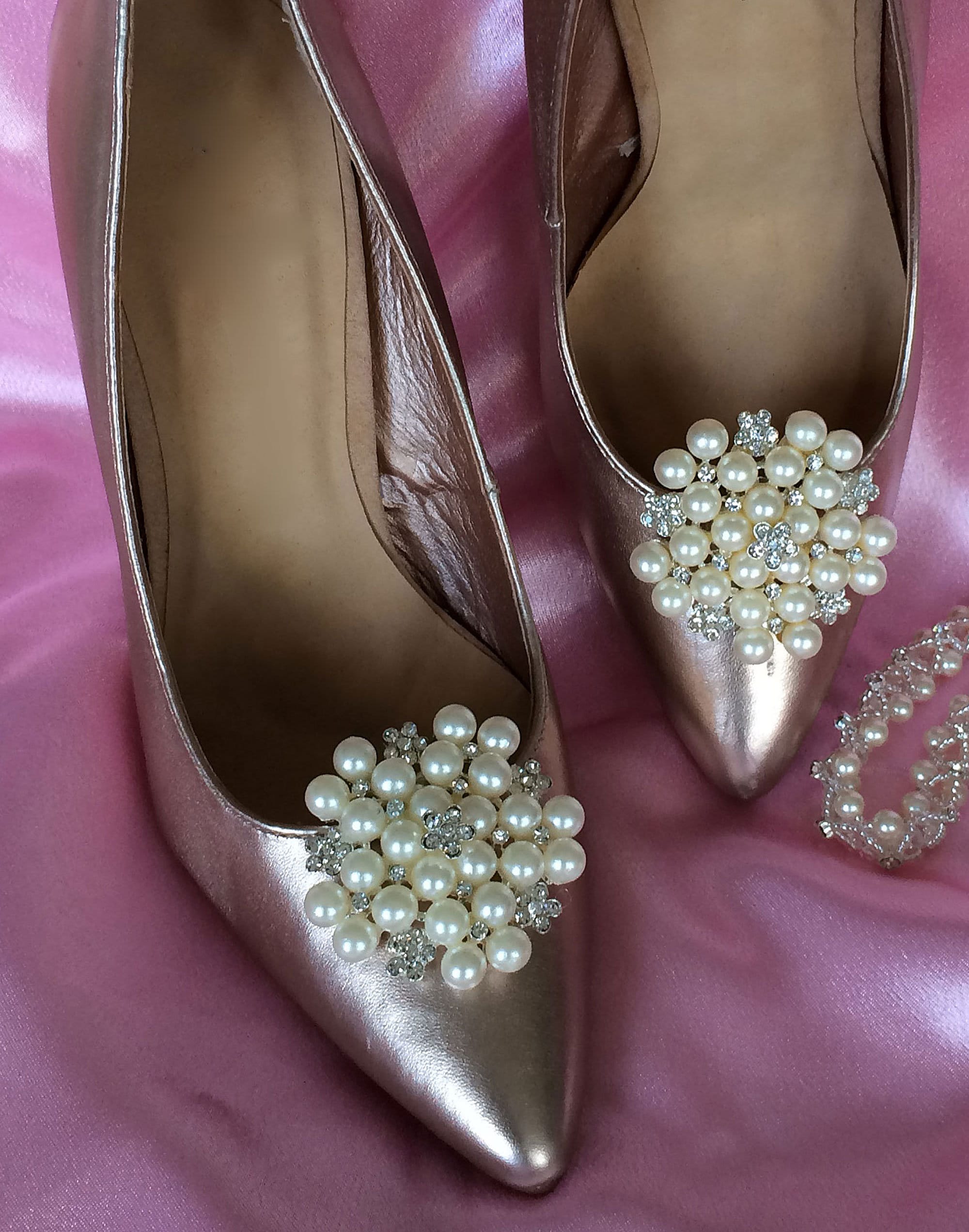 Pellegrina Pearl Shoe Clips with cream pearls Wedding Bridal Shoe Clips
