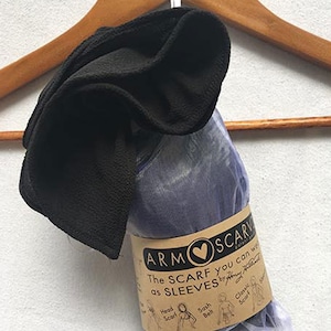 Armscarvz - The Scarf with sleeves - Black bubble Chiffon Kimono