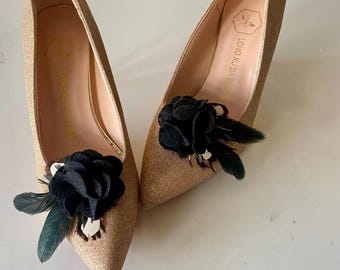 Charleston Black Flower and Feather Shoe Shoe clips