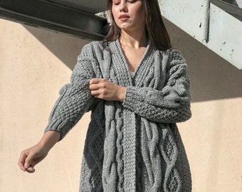 Made to order,Hand knit Merino wool cardigan,Cable chunky knit cardigan,Thich loose cardigan,Hand knit coat, Owersize sweater cardigan