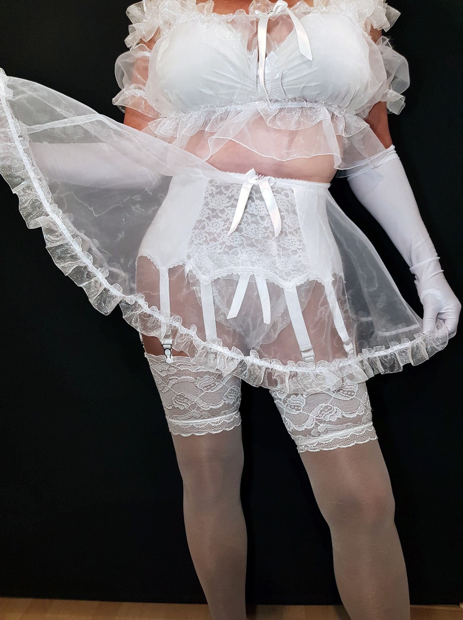 6 strap bridal white complete set of suspender belt including skirt 34