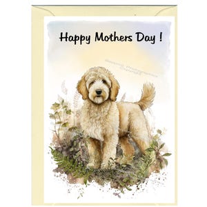 Tarjeta del Día de la Madre con un perro Golden Doodle o Labradoodle (15 x 10 cm) y sobre. Interior en blanco para escribir tu propio mensaje. Perfecta para cualquier amante de los perros.