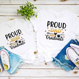 Graduierung 2023 T-Shirts: Stolze Familie Graduate Shirts