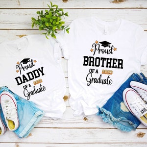 Graduierung 2023 T-Shirts: Familie Graduate Squad