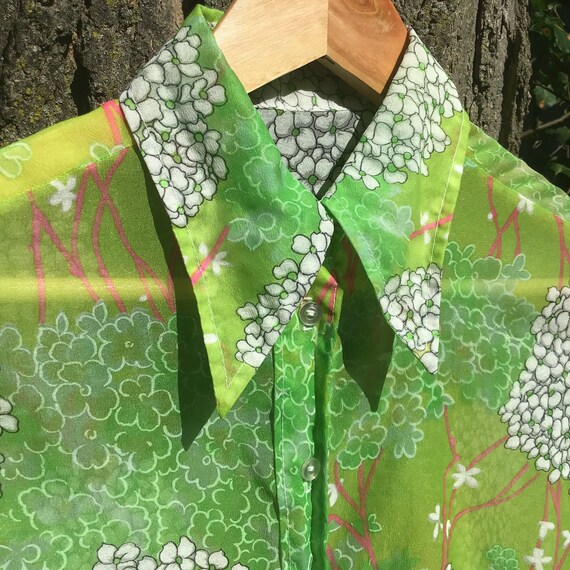 70s Floral Button Up