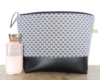 XXL toiletry bag with 4 inside pockets//XXL toiletry bag for women large// toiletry bag for women large//cosmetic bag large//