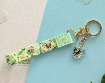 Bumblebee Lanyard Keychain With Charm, Mini Bee Lanyard Key Fob Wristlet For House Car Keys Cottagecore