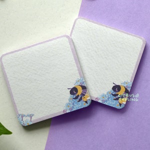 Bumblebee Memo Pad 50 Sheets | Mini Tear Away Desk Notepad Organiser | Forget Me Nots Flowers