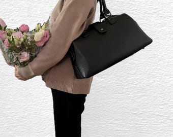 Doctor Bag Large: Vintage Style Soft Vegan Leather Shoulder Bag