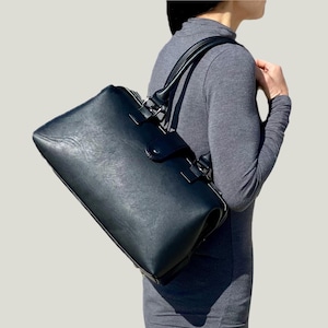 Grand sac à bandoulière noir en cuir végétalien, sac de médecin Y2K de style vintage classique pour femme, cadeau de qualité pour maman