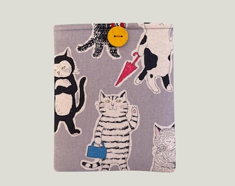 kindle Case Paperwhite Cats: Padded e-Reader Sleeve For Cat Lovers