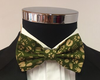 Bowtie, funky bowtie, adventure bowtie, explorer bowtie, explorer gifts, animal print bowtie, footprint bowtie, green bowtie, father’s day