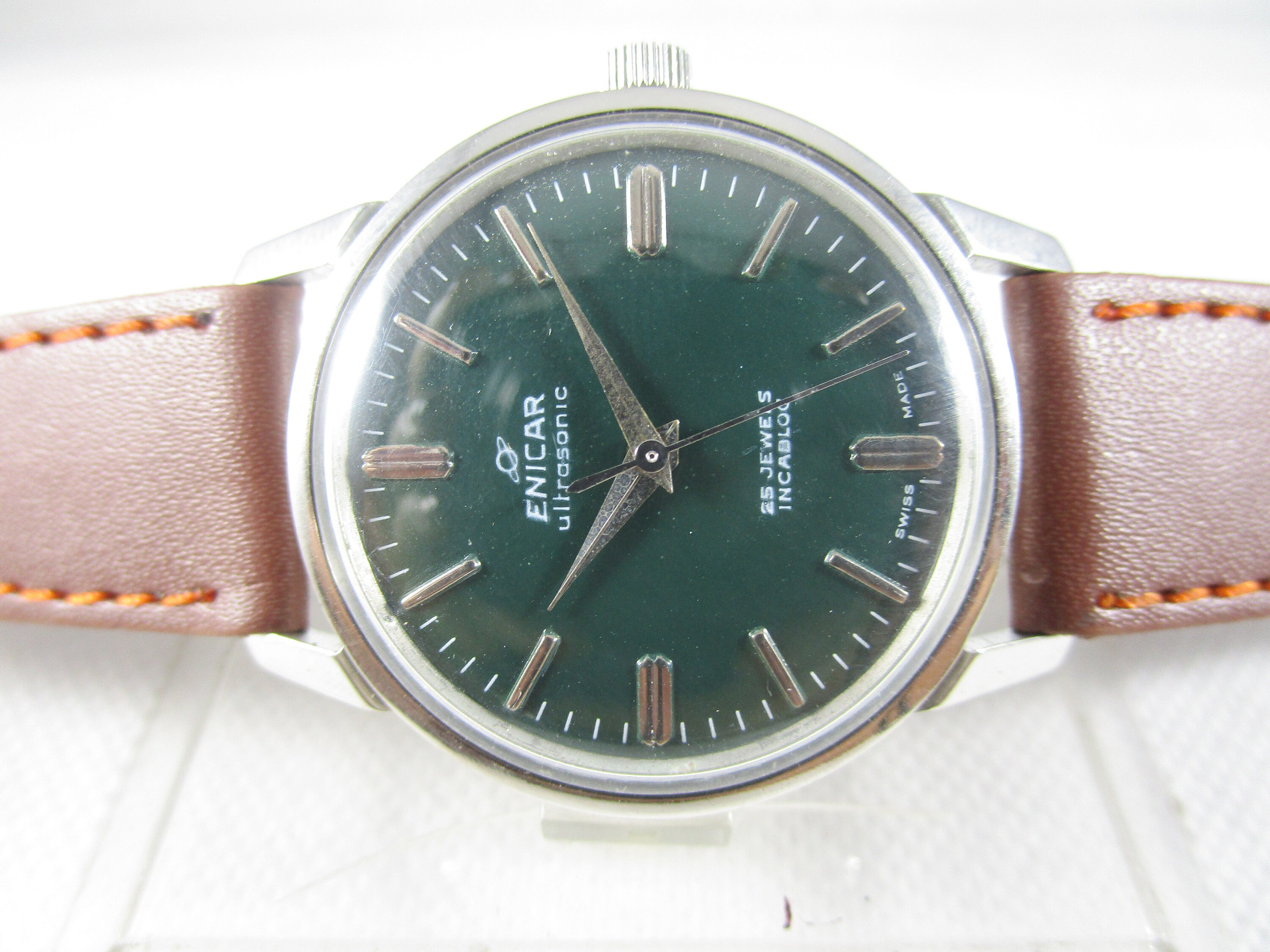 Vintage ENICAR ULTRASONIC 25 JEWELS Hand winding Pre owned Swiss
