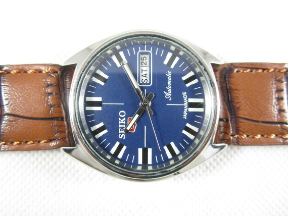 Buy Vintage SEIKO 5 Automatic Day date Gent s Japan Made Men s