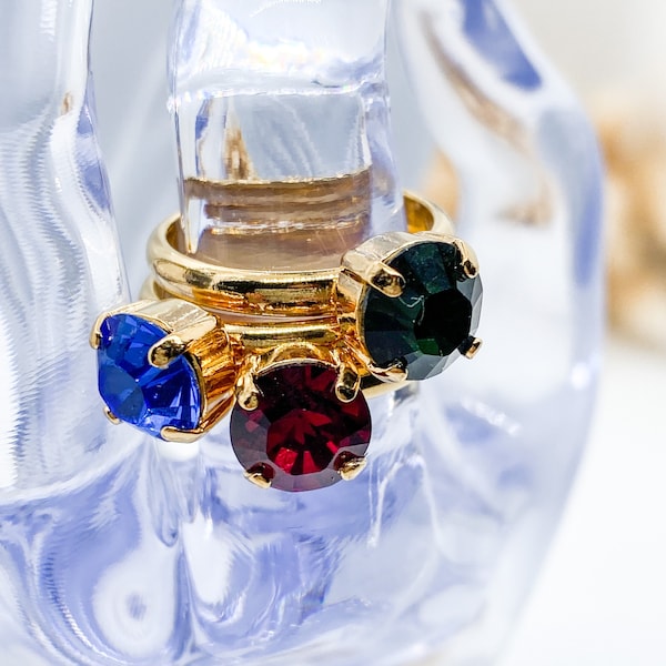 Bague Ajustable Sertie Cristal Rond : bague dorée à l’or fin 24K, cristal Swarovski bleu, rouge ou vert choisissez votre couleur