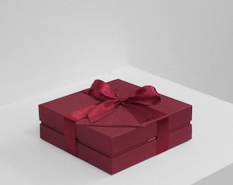 Red Gift Box with Personalized Handwritten-Style Card & Luxurious Ribbon, Available in 4 Colors