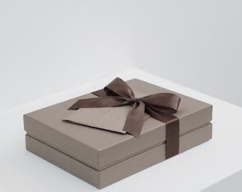Beige Gift Box with Personalized Handwritten-Style Card & Luxurious Bow, Available in 7 Colors