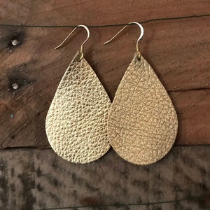 gold-teardrop-leather-earrings