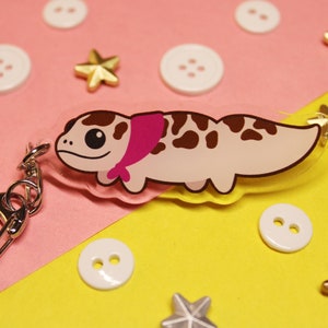 Gecko keychain brown and white gecko acrylic keychain brown gecko gifts for reptile lovers gifts for gecko mom gecko dad