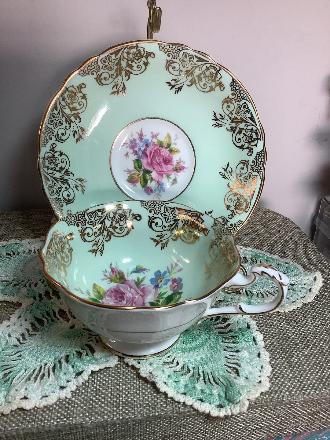 Vintage Paragon by Appointment to Her Majesty the Queen China Potters
