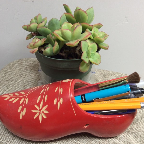 Red Wooden Clog Shoe For Succulent Planting Objet D'Art Wood Clog Dutch Clog Planter Clog Wall Packet Holland Folk Art Red Decor