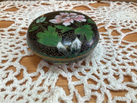Antique Chinese Cloisonné Enamel Brass Box with F… - image 4