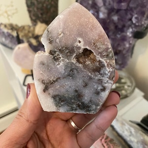 Pink Amethyst Flame Carving: Polished Healing Crystal