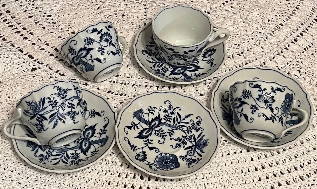 Free Ship Blue Danube Japan Set of 4 Cups/saucers, Blue White Vintage ...