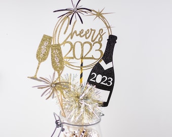 New Years Eve Decorations, Centerpiece, 2024, Happy New Year, Cheers, Glitter Confetti, Bubbly Bar, Party Decorations Set of 6 pieces