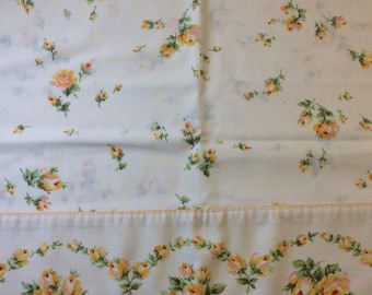 Vintage Pillowcase- One (1) Standard Pillowcase 50/50 cotton/ polyester Off white with yellow and green flowers floral,