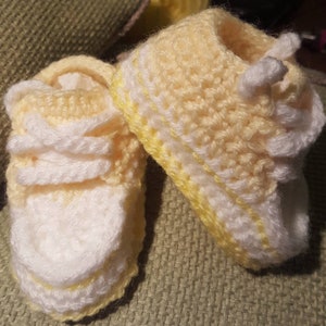 Handgefertigte Baby Booties aus hochwertigem Wildleder