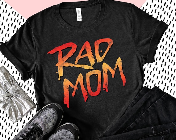 Rad Mom Retro 80s Vibe BMX T-Shirt - For Totally Rad BMX Moms on Mother's Day, Vintage 1980s Gen X Extreme Sports Birthday Gift for Mom